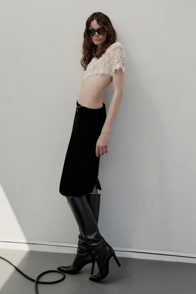 Look 10